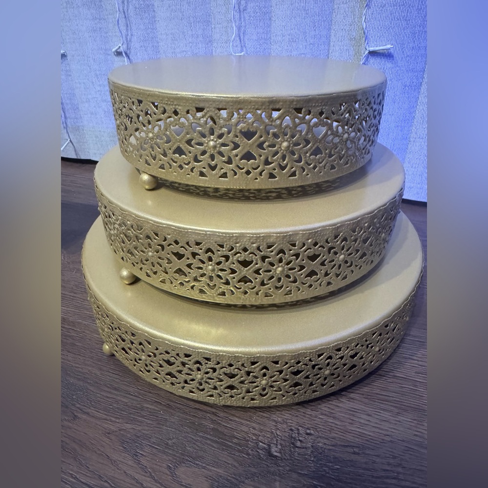 Gold Metal Cake Stand Set